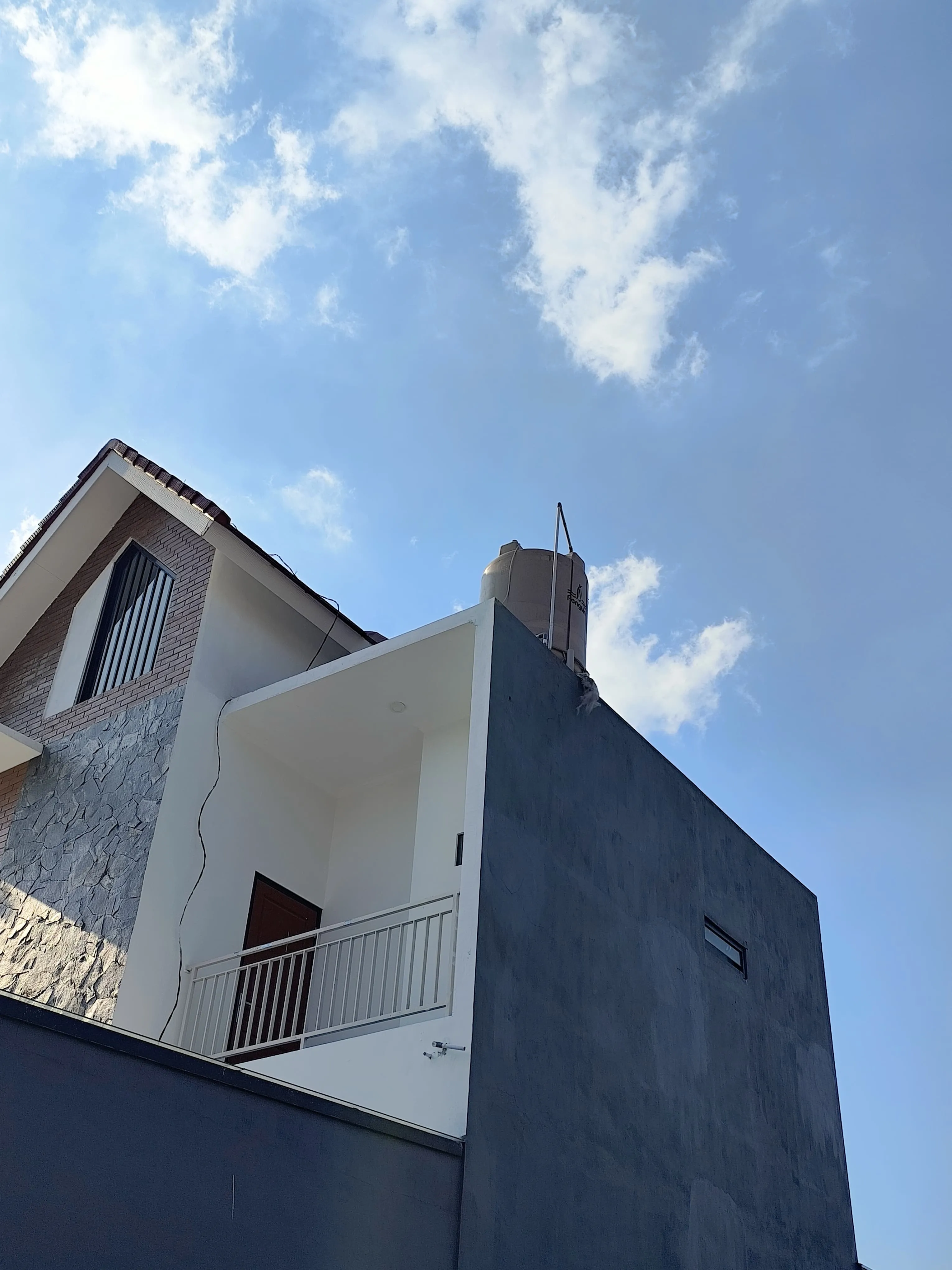 Instalasi Pipa Air Rumah Lantai dua